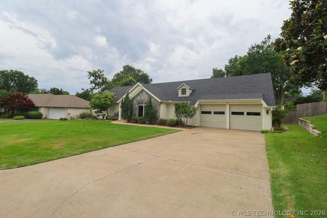 5230 Irvington Place, Tulsa, OK 74135