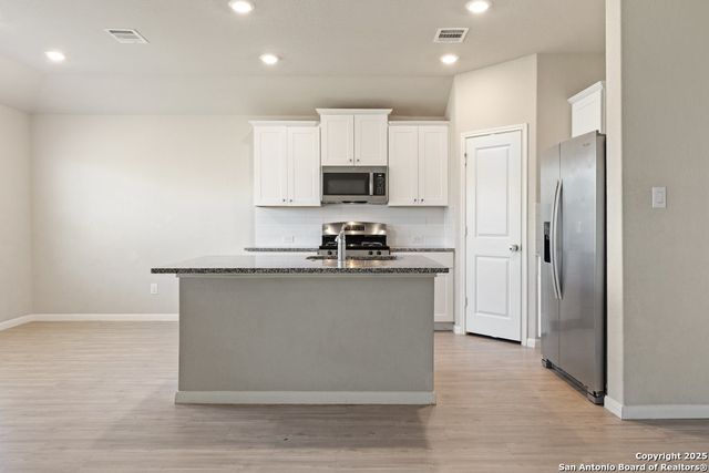 5431 Jasmine, Bulverde, TX 78163