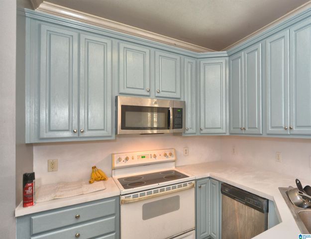 4541 RIVERBIRCH CIRCLE, Bessemer, AL 35022
