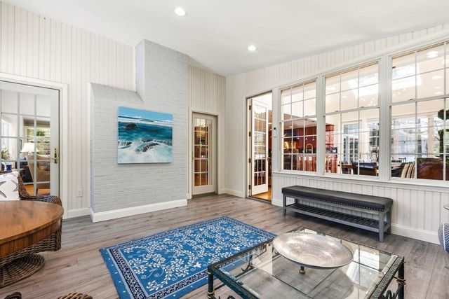 14 Lancelot Ln, Mansfield, MA 02048