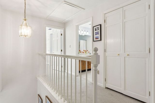 14 Lancelot Ln, Mansfield, MA 02048