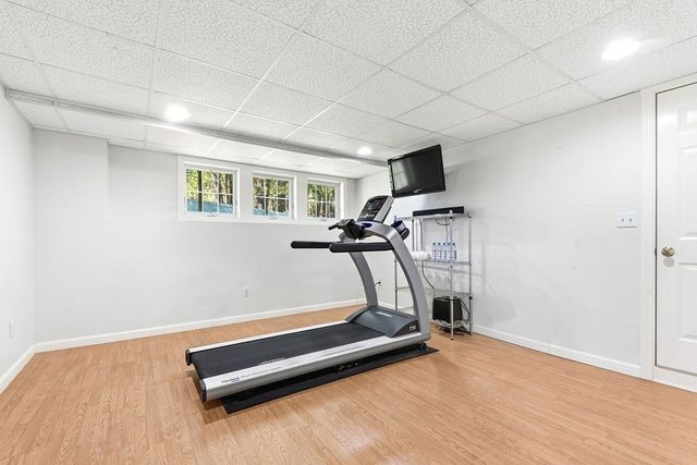 14 Lancelot Ln, Mansfield, MA 02048