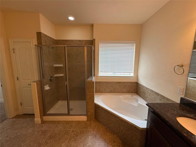 3900 Crispin Hall LN, Pflugerville, TX 78660