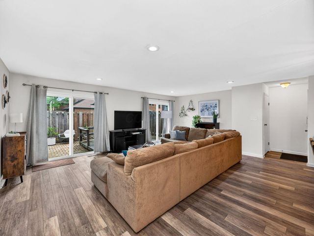1484 Lafayette Drive, A, Upper Arlington, OH 43220