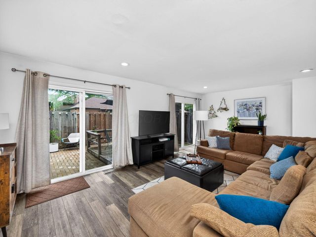 1484 Lafayette Drive, A, Upper Arlington, OH 43220