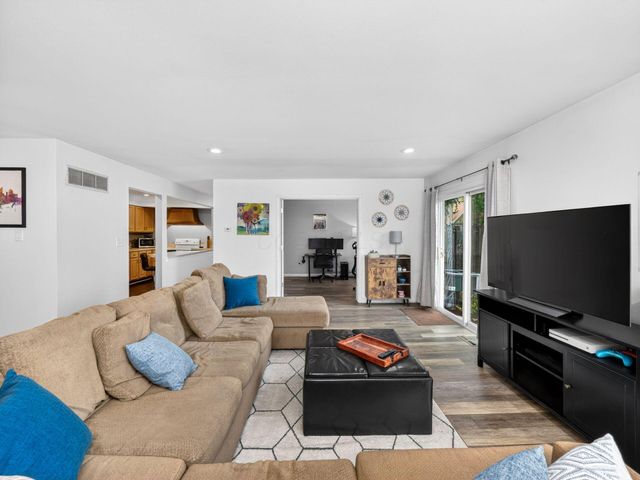 1484 Lafayette Drive, A, Upper Arlington, OH 43220