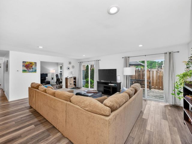 1484 Lafayette Drive, A, Upper Arlington, OH 43220