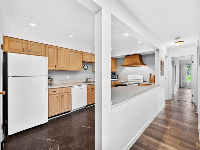 1484 Lafayette Drive, A, Upper Arlington, OH 43220