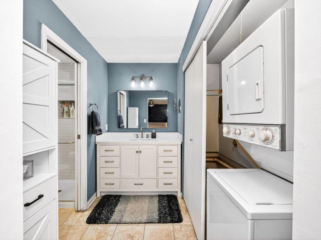 1484 Lafayette Drive, A, Upper Arlington, OH 43220