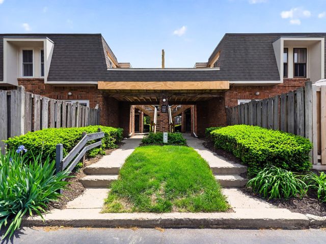 1484 Lafayette Drive, A, Upper Arlington, OH 43220