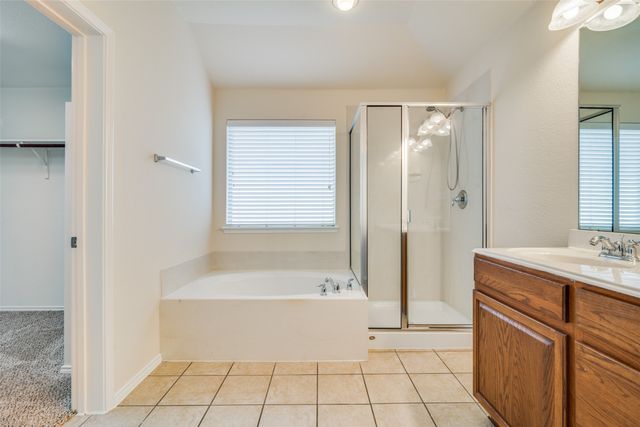 2006 Zavala, Forney, TX 75126