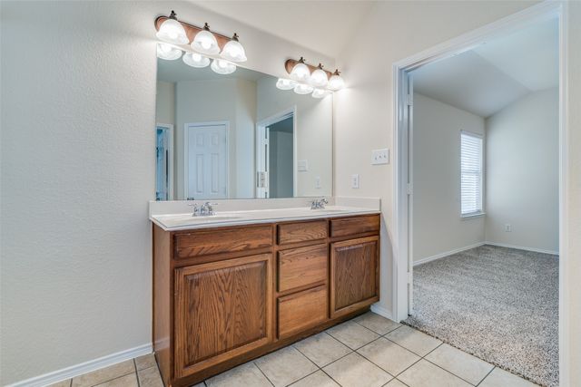 2006 Zavala, Forney, TX 75126