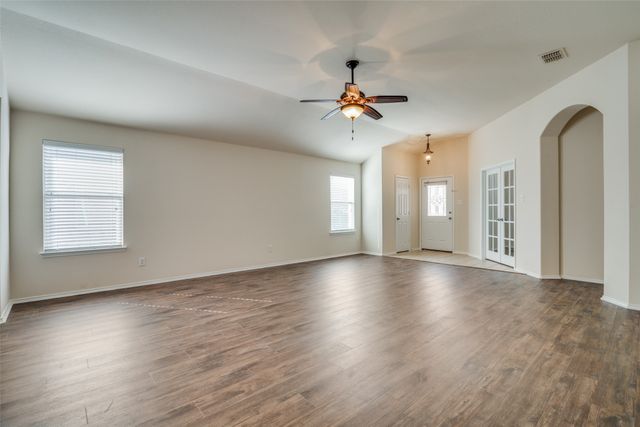 2006 Zavala, Forney, TX 75126