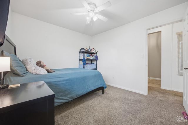 12808 Yankton Court, Bakersfield, CA 93312