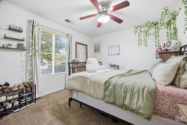 12808 Yankton Court, Bakersfield, CA 93312