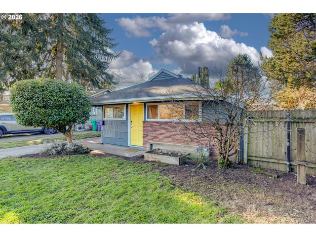 9926 N LOMBARD St, Portland, OR 97203