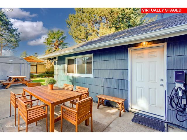 9926 N LOMBARD St, Portland, OR 97203