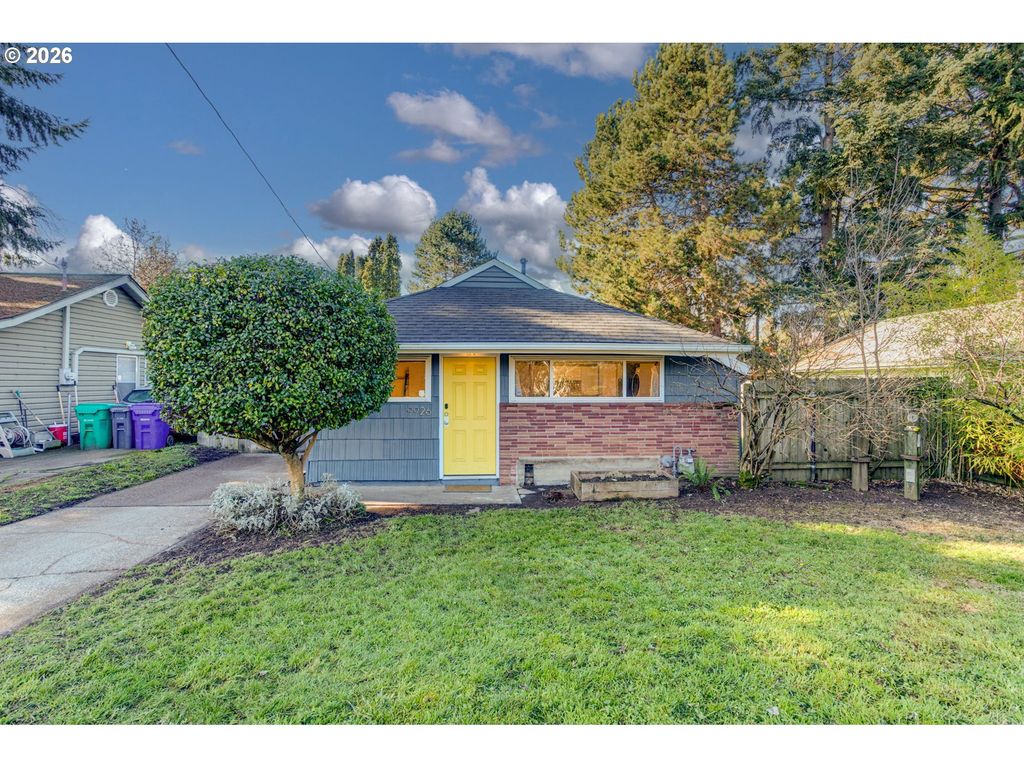 9926 N LOMBARD St, Portland, OR 97203