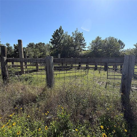 9678 E State Highway 7 E, Centerville, TX 75833