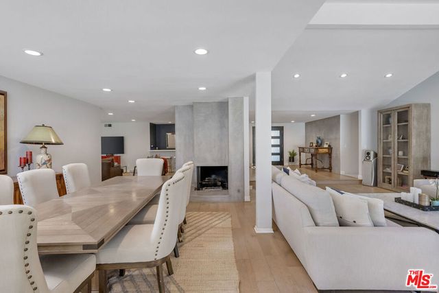 18360 Lake Encino Drive, Encino, CA 91316