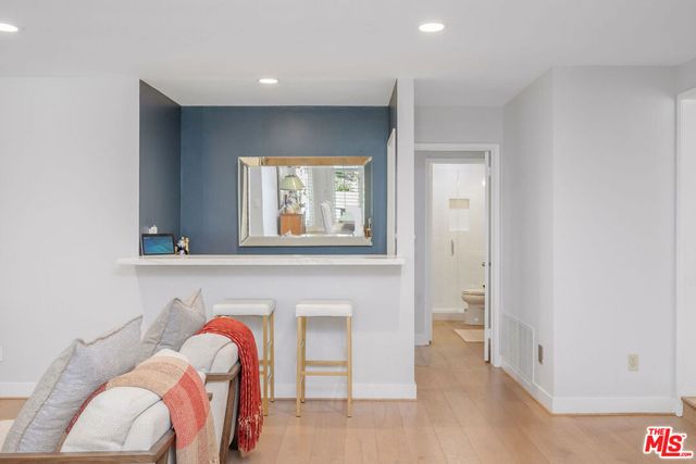 18360 Lake Encino Drive, Encino, CA 91316
