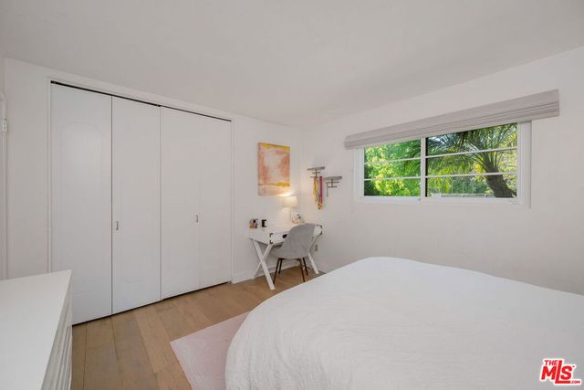 18360 Lake Encino Drive, Encino, CA 91316