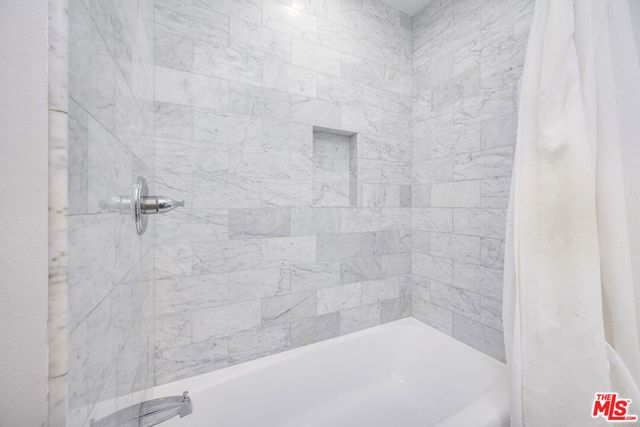 18360 Lake Encino Drive, Encino, CA 91316