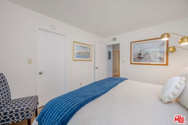 18360 Lake Encino Drive, Encino, CA 91316