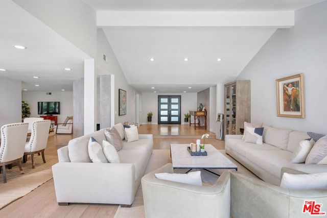 18360 Lake Encino Drive, Encino, CA 91316