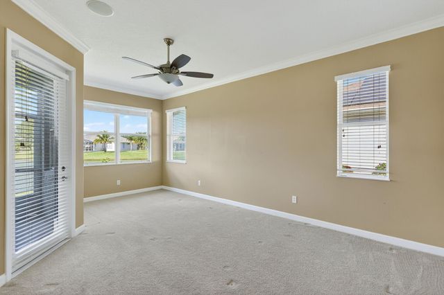 5250 E 1st Sq, Vero Beach, FL 32968