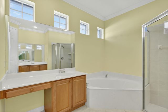 5250 E 1st Sq, Vero Beach, FL 32968