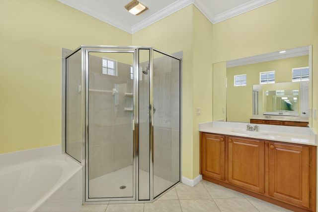 5250 E 1st Sq, Vero Beach, FL 32968