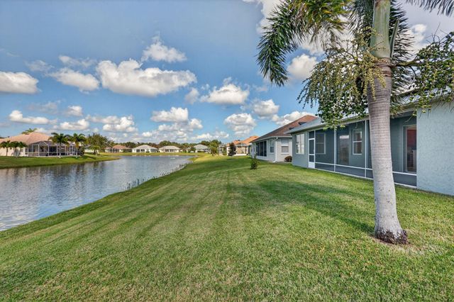 5250 E 1st Sq, Vero Beach, FL 32968