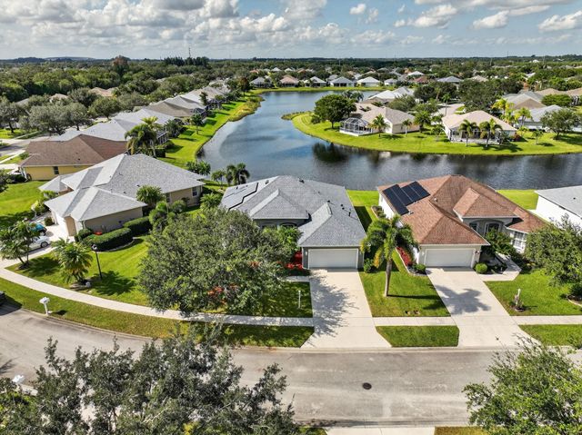 5250 E 1st Sq, Vero Beach, FL 32968