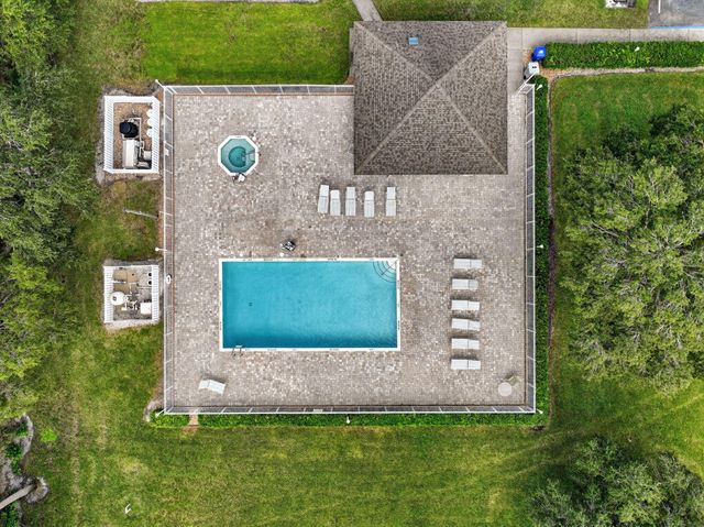 5250 E 1st Sq, Vero Beach, FL 32968