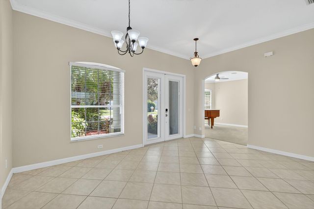 5250 E 1st Sq, Vero Beach, FL 32968