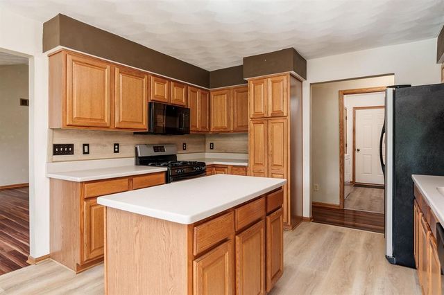 6582 Deer Isle Drive, Cherry Valley, IL 61016