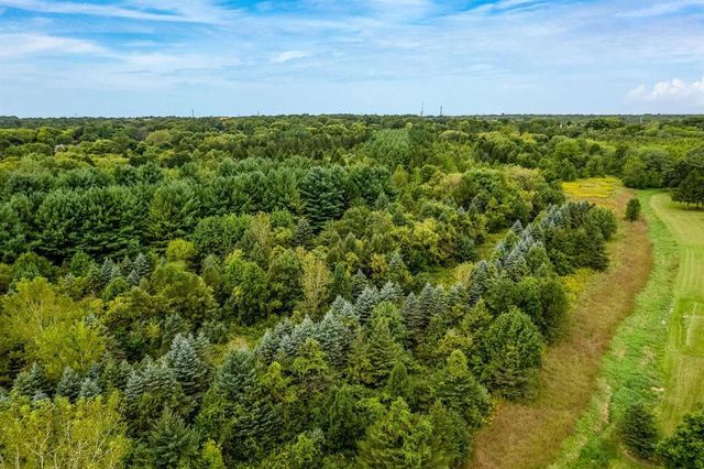 6582 Deer Isle Drive, Cherry Valley, IL 61016