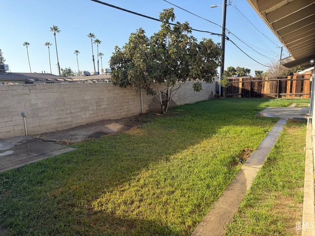 4209 Alexander Street, Bakersfield, CA 93307