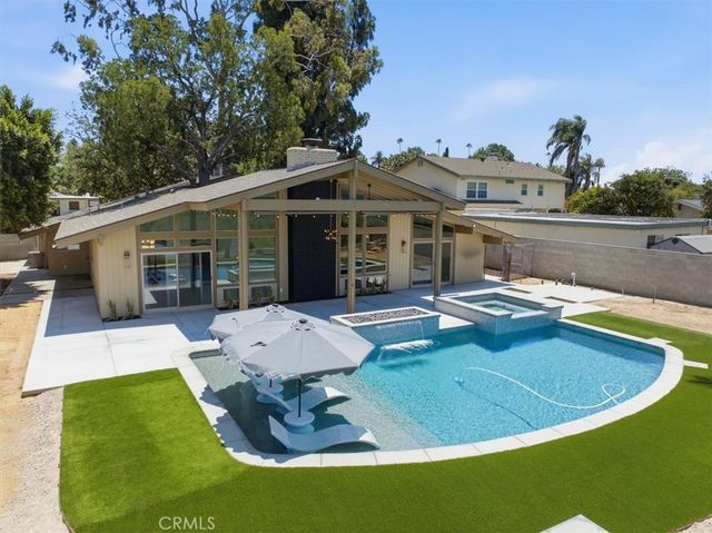 5813 Old Ranch, Riverside, CA 92504