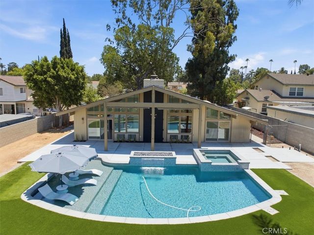 5813 Old Ranch, Riverside, CA 92504