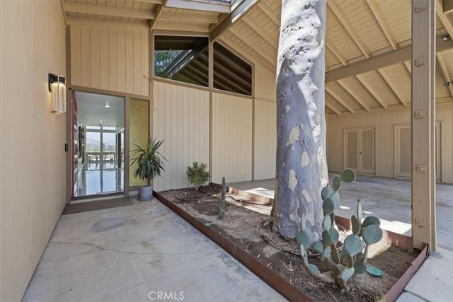 5813 Old Ranch, Riverside, CA 92504