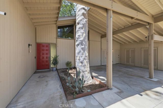 5813 Old Ranch, Riverside, CA 92504