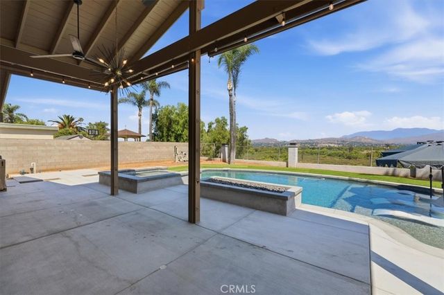 5813 Old Ranch, Riverside, CA 92504
