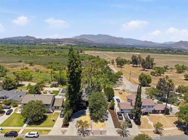5813 Old Ranch, Riverside, CA 92504