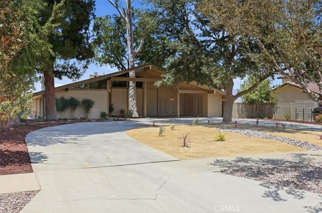 5813 Old Ranch, Riverside, CA 92504