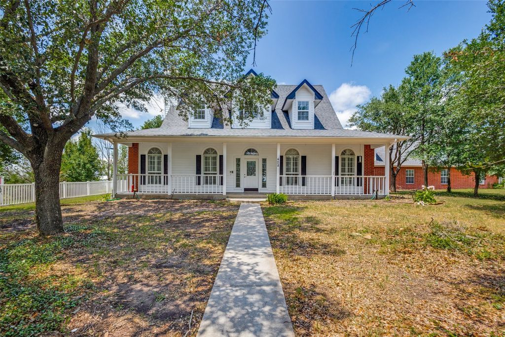428 County Road 4681, Boyd, TX 76023 — exterior