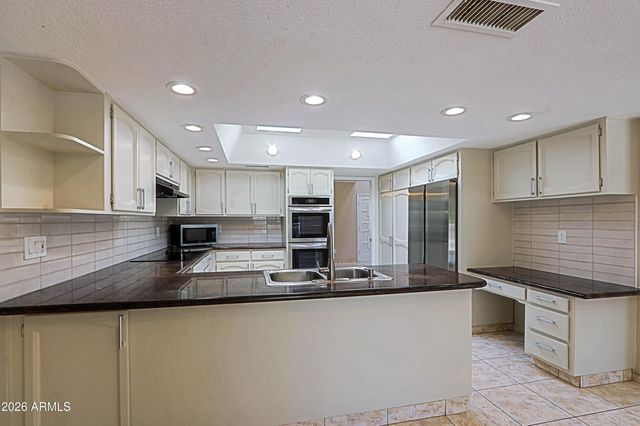 6801 E THUNDERBIRD Road, Scottsdale, AZ 85254
