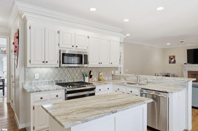 1 Worchester Place, Simpsonville, SC 29680