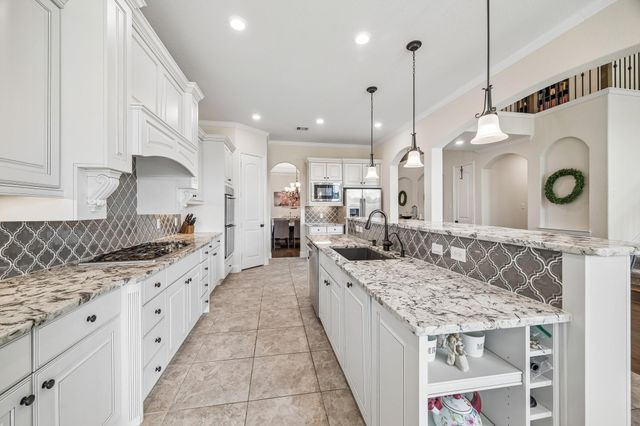 6031 Granite Shadow Lane, Porter, TX 77365